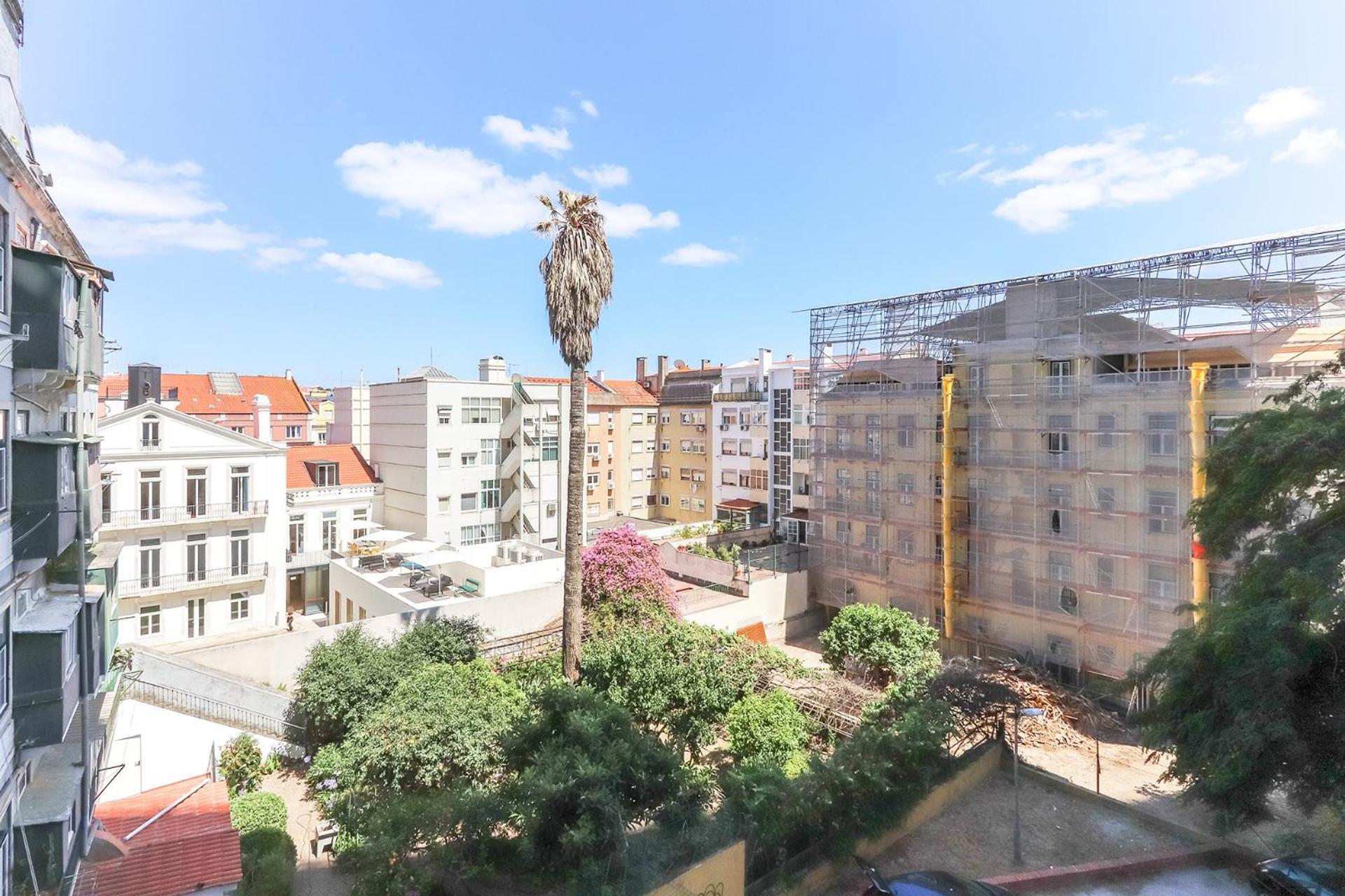 Alcantara Balcony By Homing Lisboa
